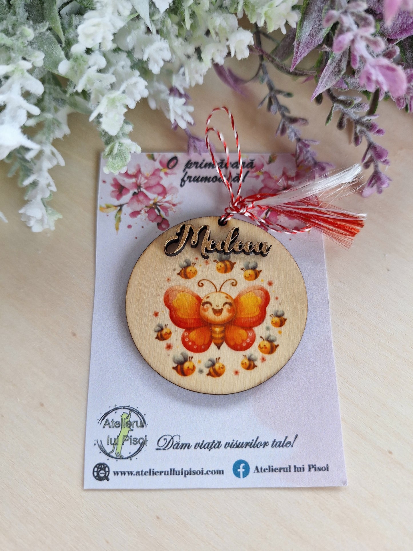 Martisor personalizat lemn- Fluturas- ALTP 33