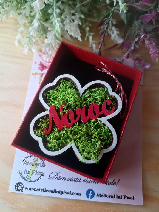 Martisor cu licheni personalizat- Trifoi