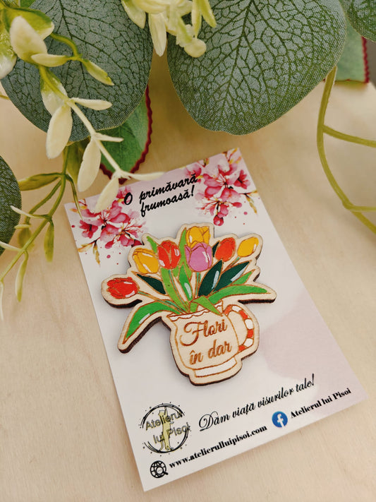 Martisor din lemn pictat-Flori in dar