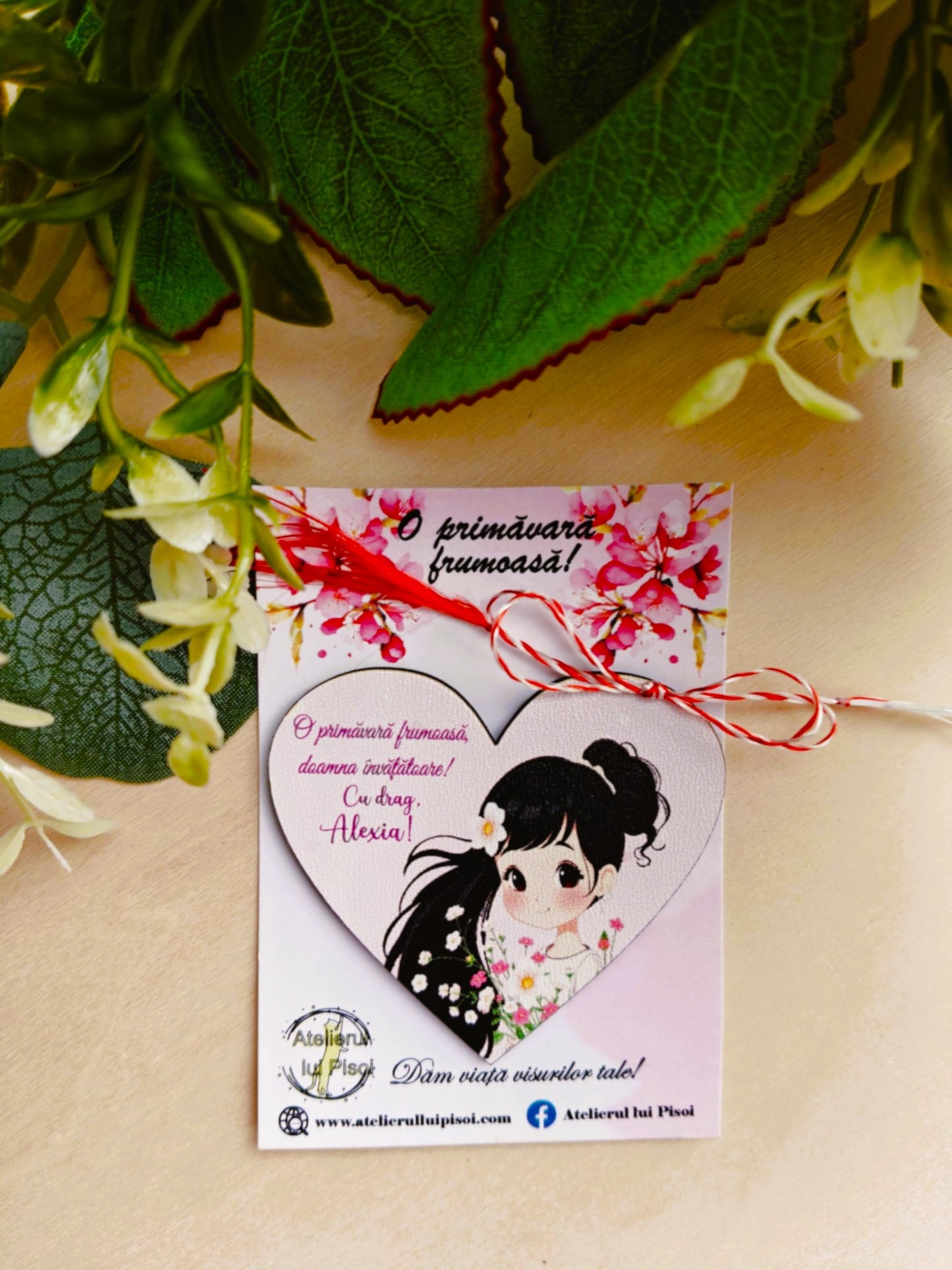 Martisor personalizat pentru Educatoare-Fetita cu flori - ALTP 53