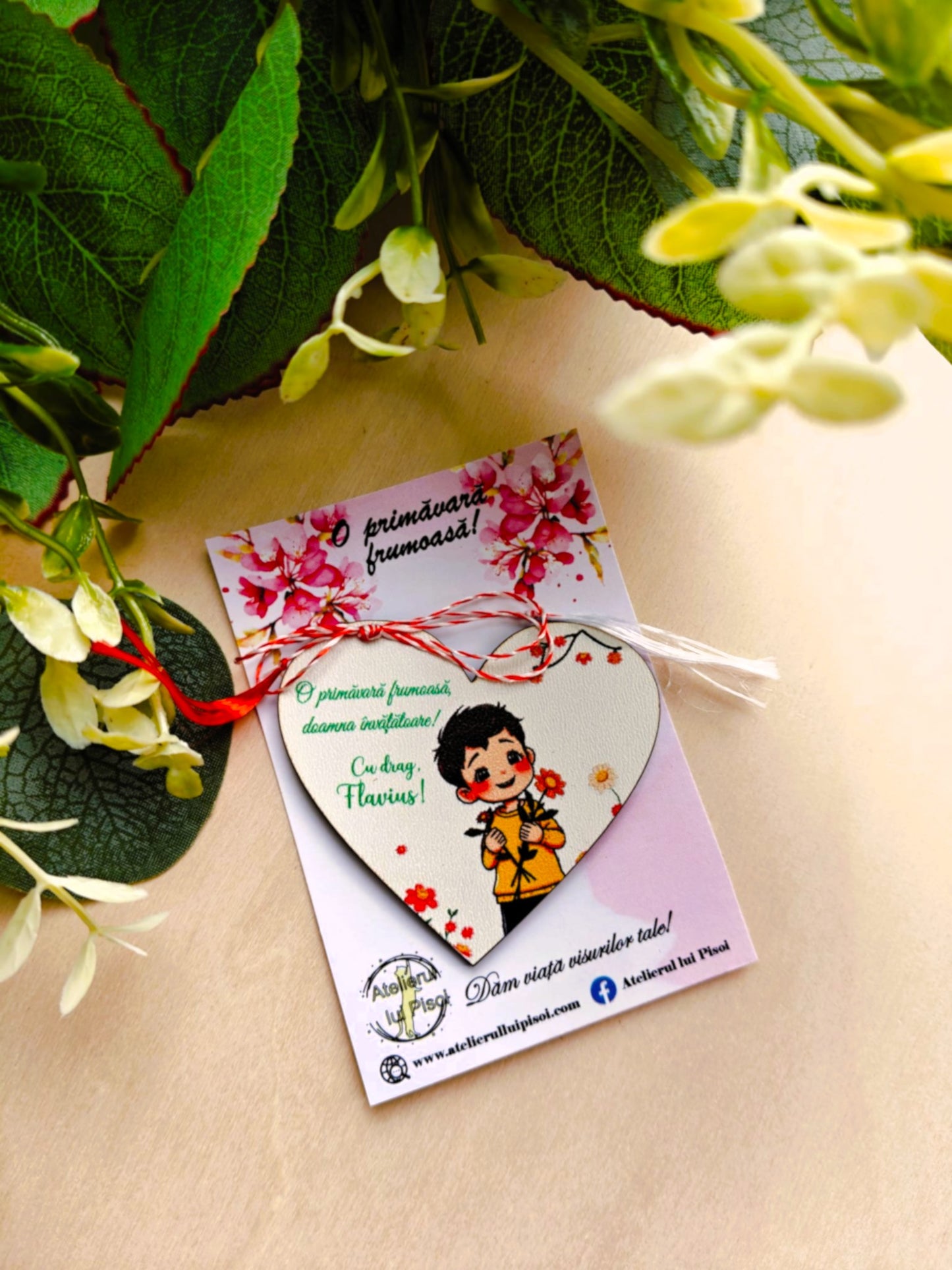 Martisor personalizat lemn pentru educatoare /profesoara- ALTP 55