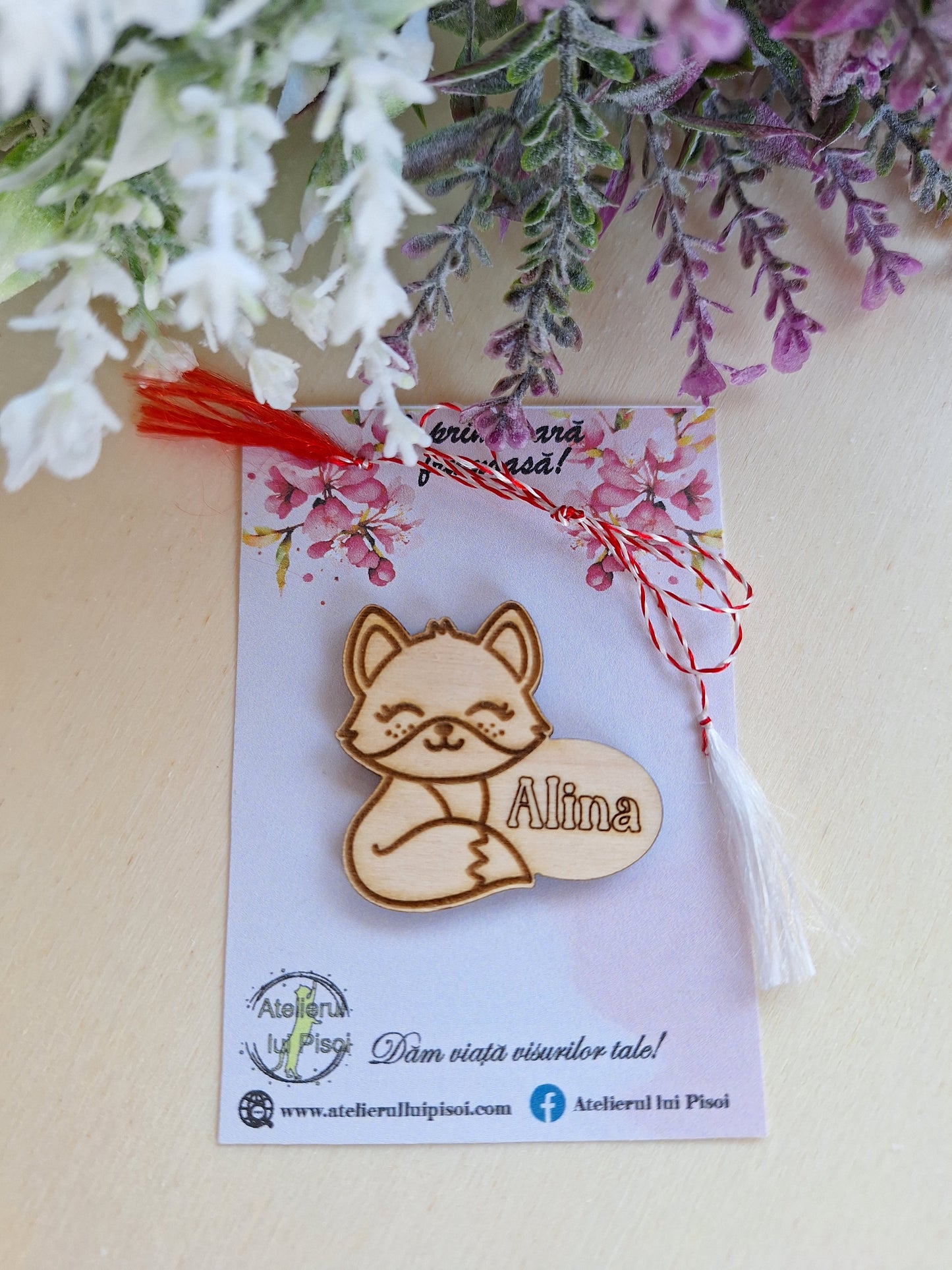 Martisor lemn personalizat Vulpita ALTP 6