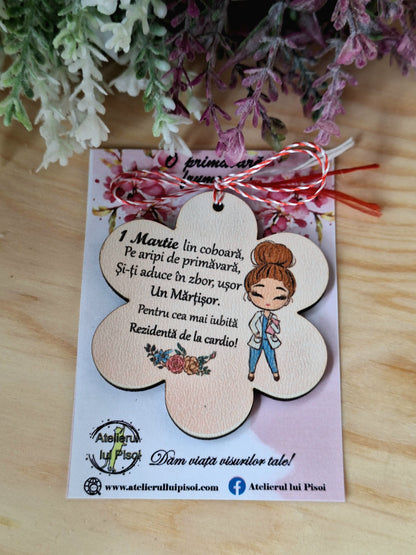 Martisor personalizat lemn -Medic/ Asistenta -ALTP 49