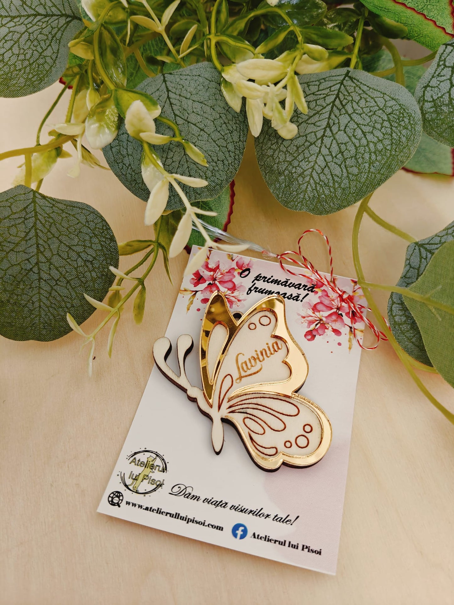 Martisor din lemn personalizat- Fluture-Bătaie de Aripi