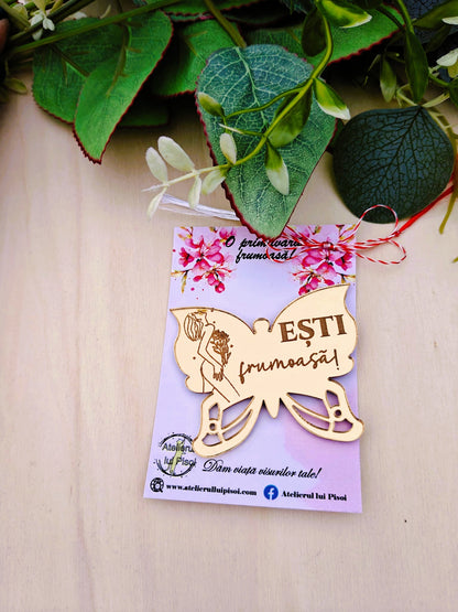 Martisor personalizat oglindă-Feminitate diafană