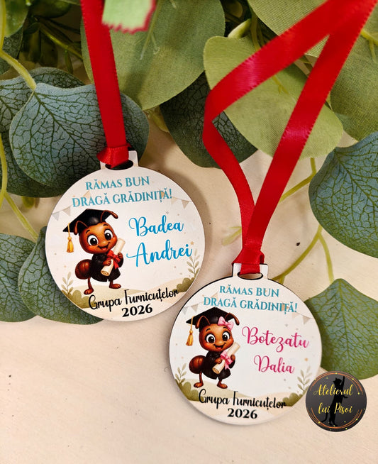 Medalie personalizata absolvire-Furnicute-ALTP9