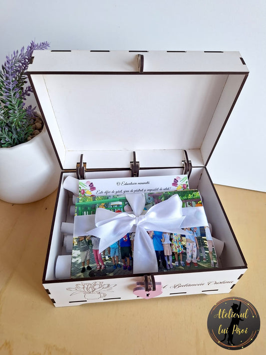 Cutie amintiri profesori personalizata-Lalele