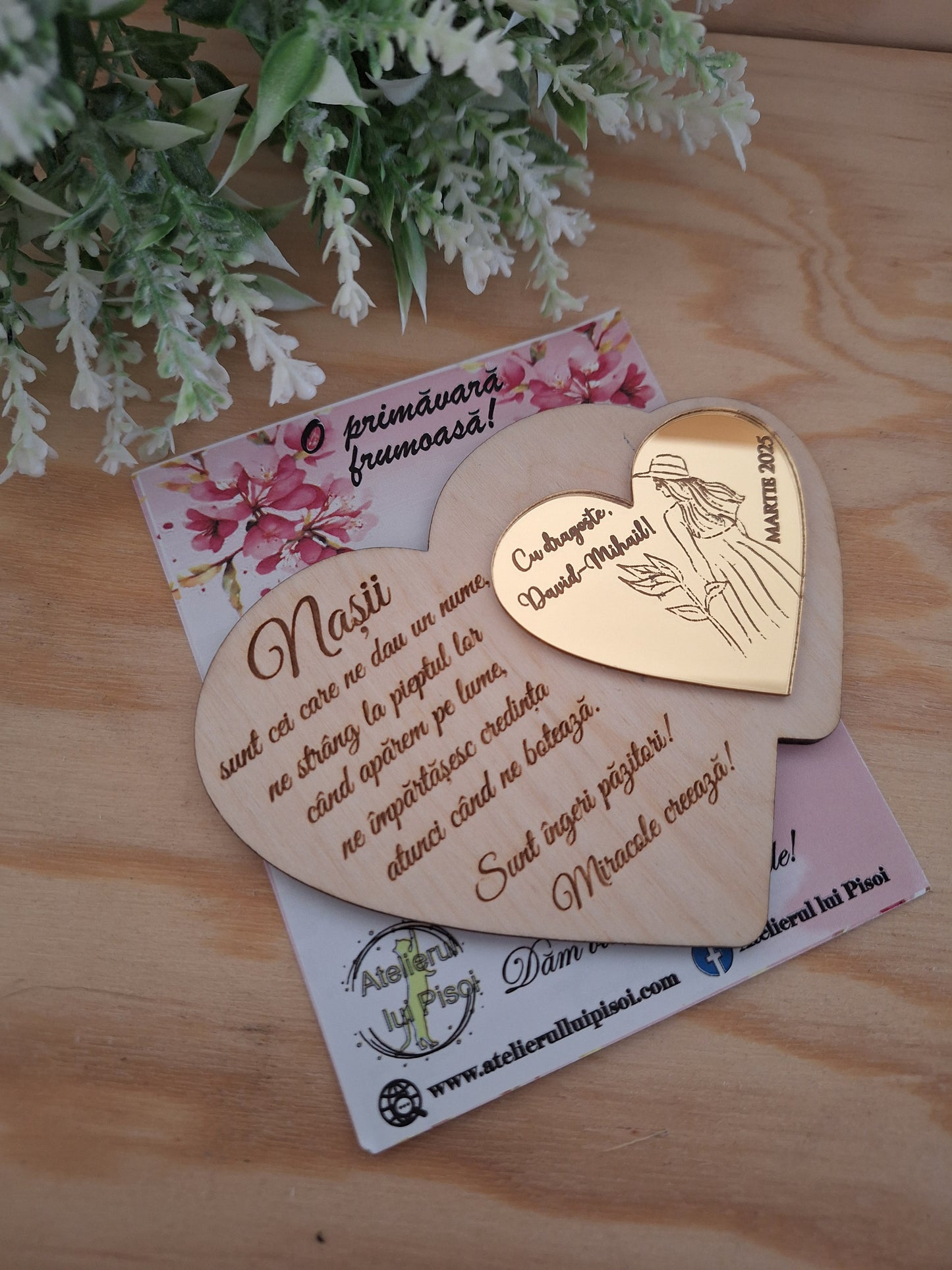 Martisor din lemn tip placheta-Nasa-ALTP 2